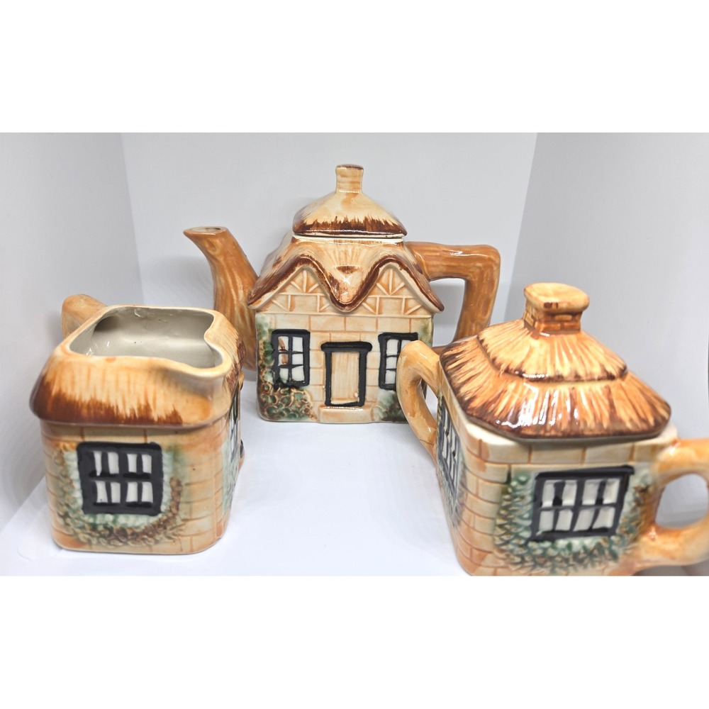 Vintage Teapot w/lid, Creamer & Sugar Bowl w/lid, Made in Japan
